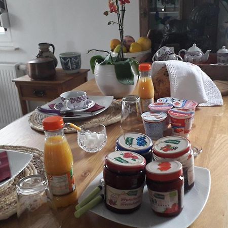 Veronique Schouckens Binche Buitenkant foto